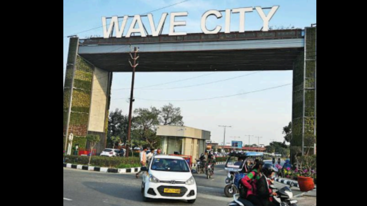 A survey found that the STPs in Wave City are not operational; builder also did not keep water consumption record 