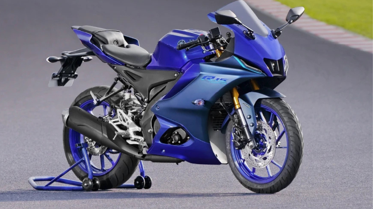 Yamaha r15 deals price in usa