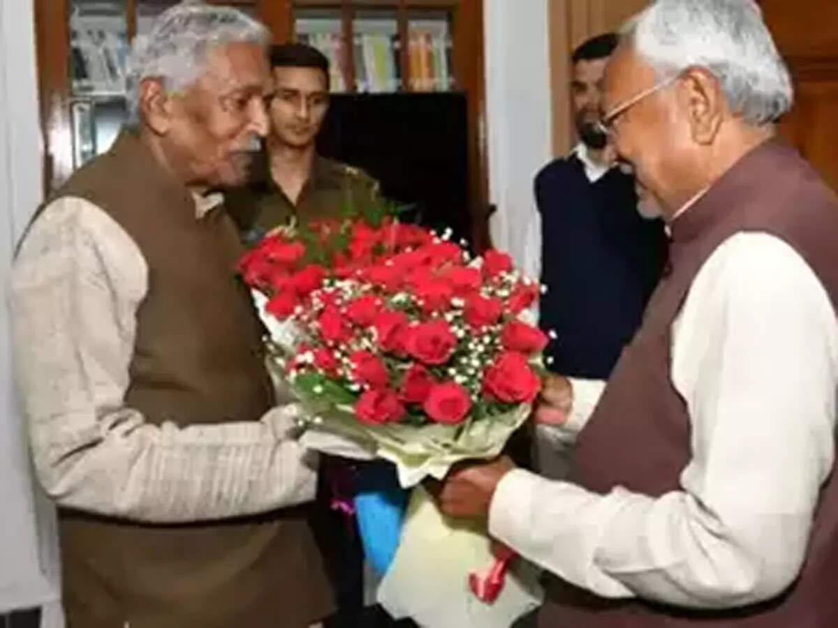 Outgoing Governor Phagu Chauhan appoints VC, Pro VC in Magadh University – Times of India