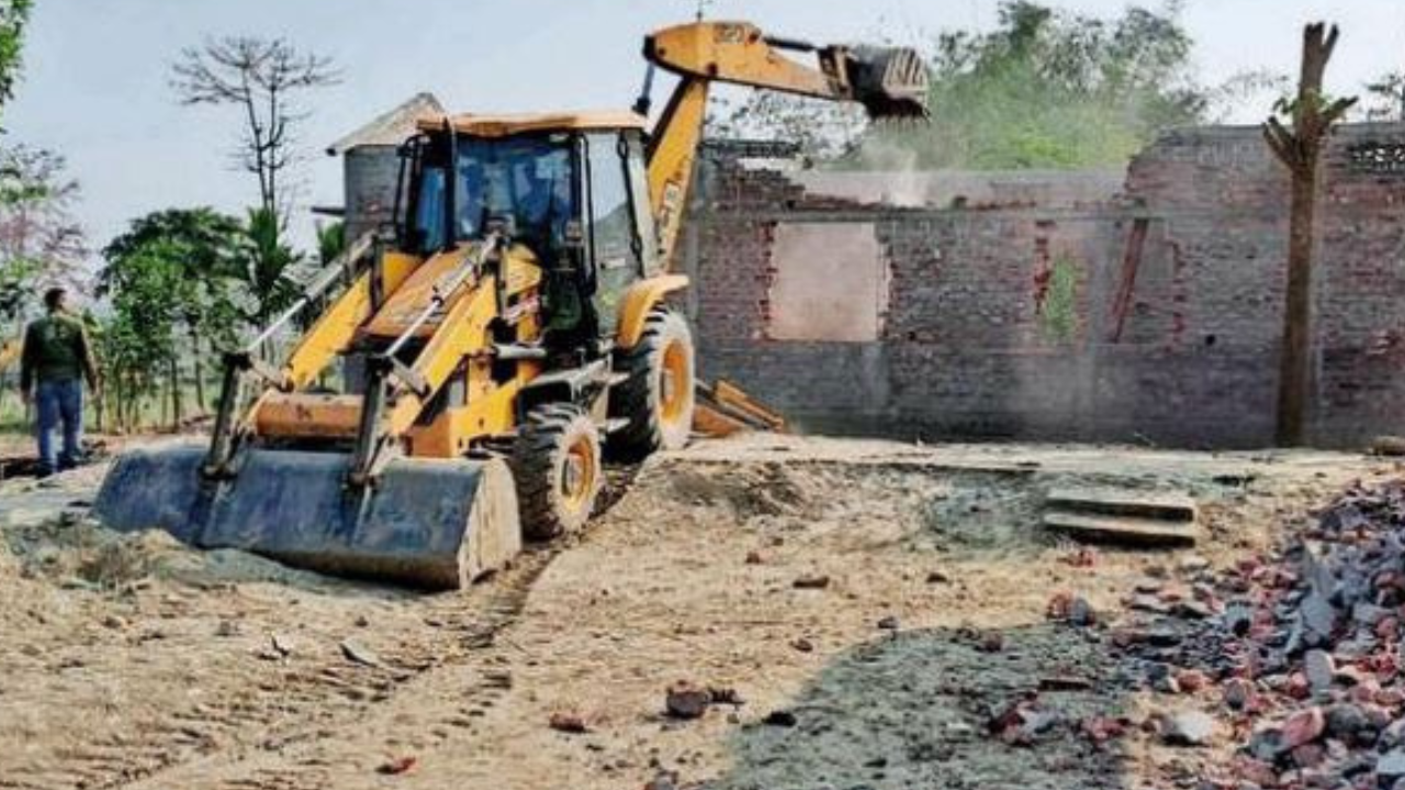 Assam, assam evicts settlers, Burha Chapori Wildlife Sanctuary, eviction drive in Assam, eviction drive in Burha Chapori Wildlife Sanctuary, Evicts, Guwahati, Guwahati latest news, Guwahati news, Guwahati news live, Guwahati news today, Land, News, Sanctuary, sanctuary land, Settlers, Today news Guwahati