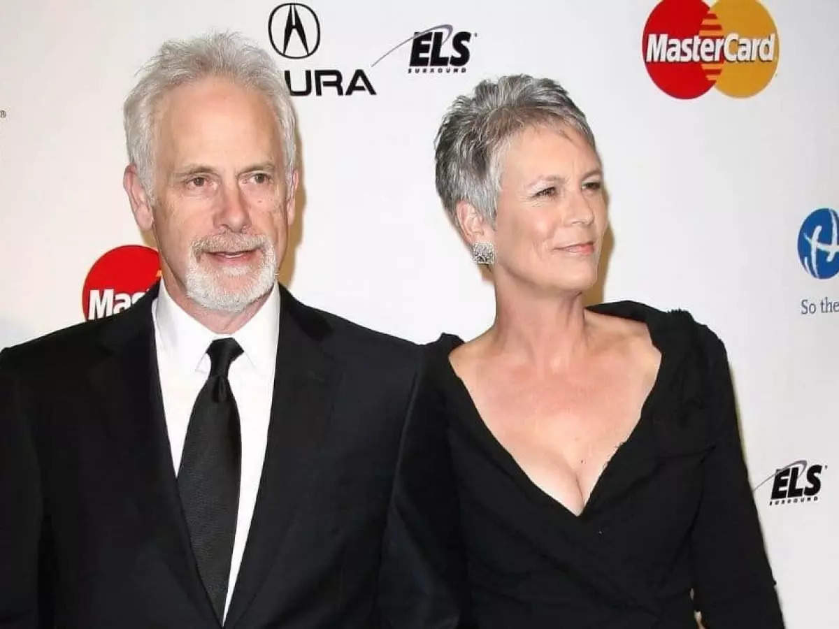 Jamie Lee Curtis excited about her first Oscar nomination; jokes that she  is forcing husband Christopher Guest to come along | English Movie News -  Times of India