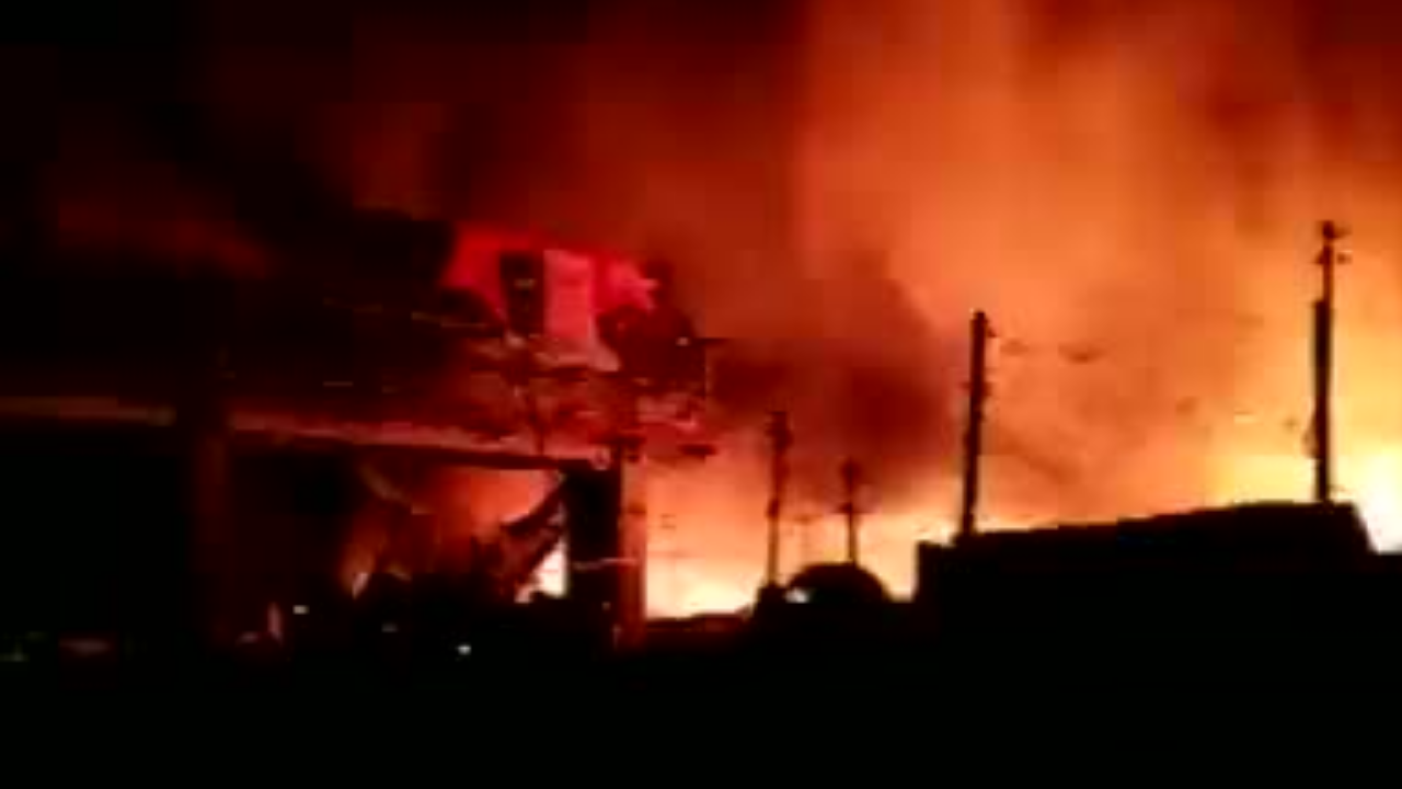 Massive fire breaks out at market in Assam's Jorhat