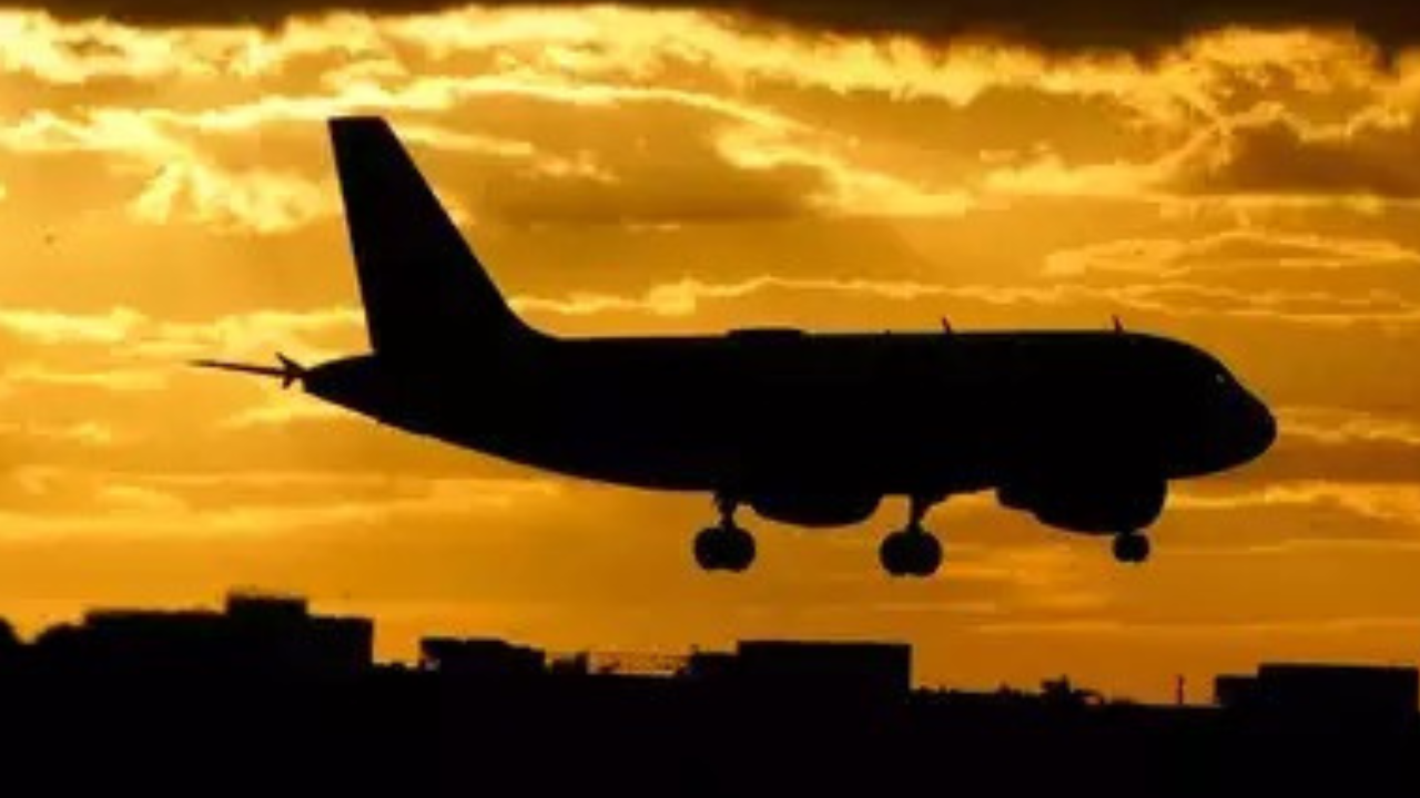Auckland: Yolcular, Auckland'dan New York'a U dönüşünden sonra hiçbir yere 16 saatlik uçuş yapıyor