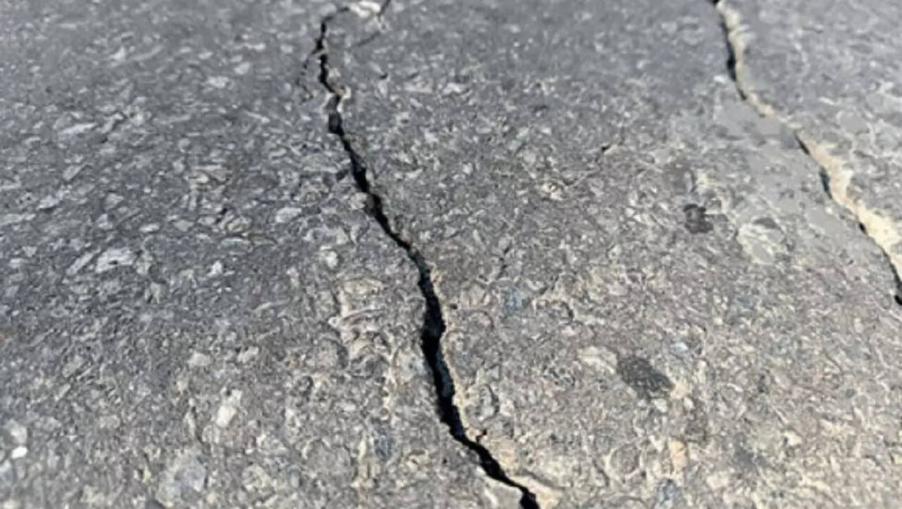 Ahead of Char Dham yatra, fresh cracks spotted on Badrinath highway near Joshimath