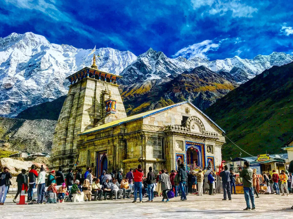 Helicopter Services Offers the Char Dham Yatra Experience.