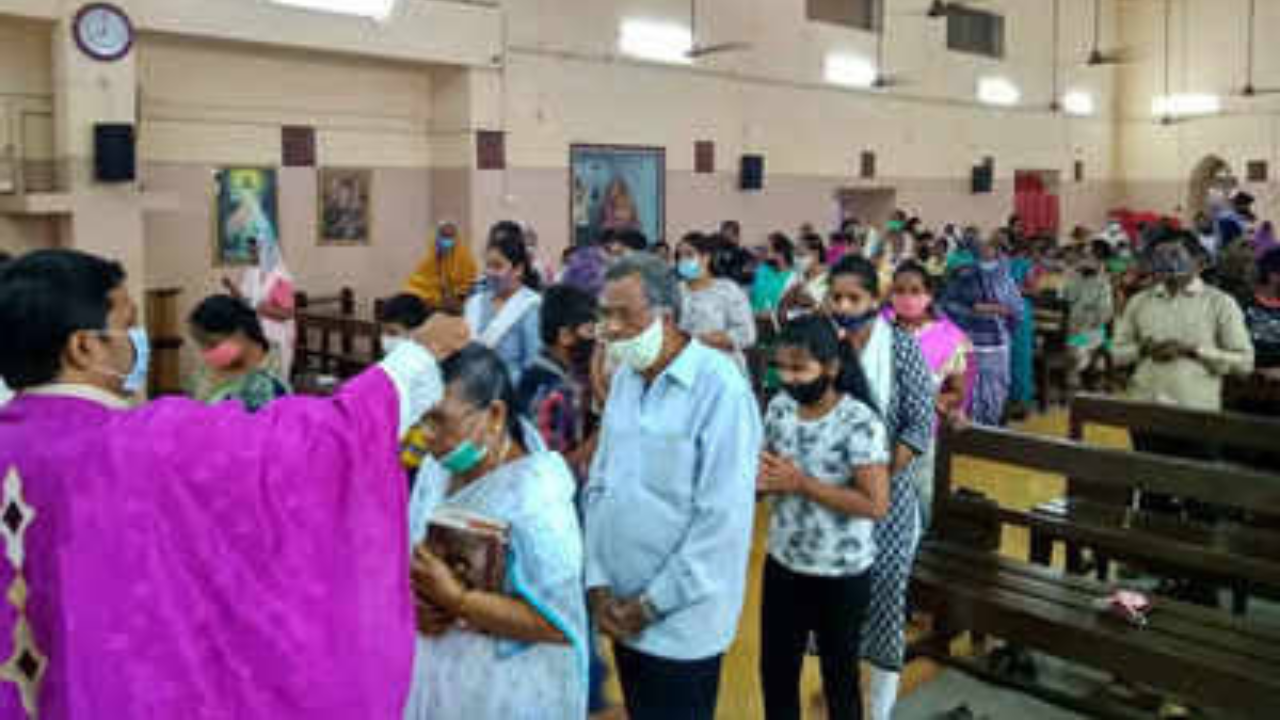 Christians to launch Lenten fast and penance on Ash Wednesday | Mumbai News – Times of India