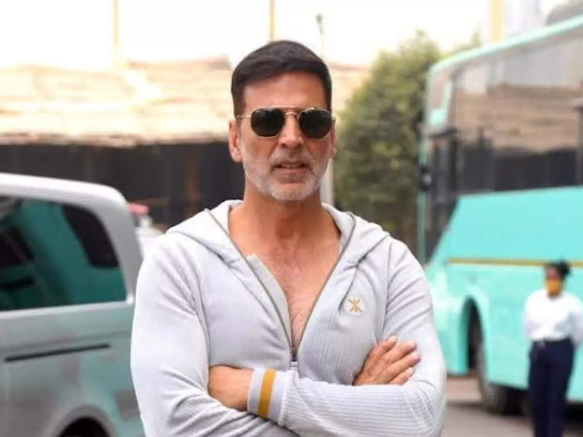 EXCLUSIVE SCOOP Akshay Kumar gets Rs 100 crore plus for his next comedy  the actor adopts low risk high return model  Bollywood News  Bollywood  Hungama
