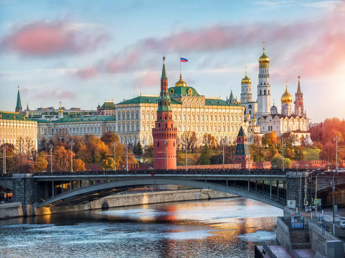 Get 6-month Russian tourist visa on the basis of hotel reservation