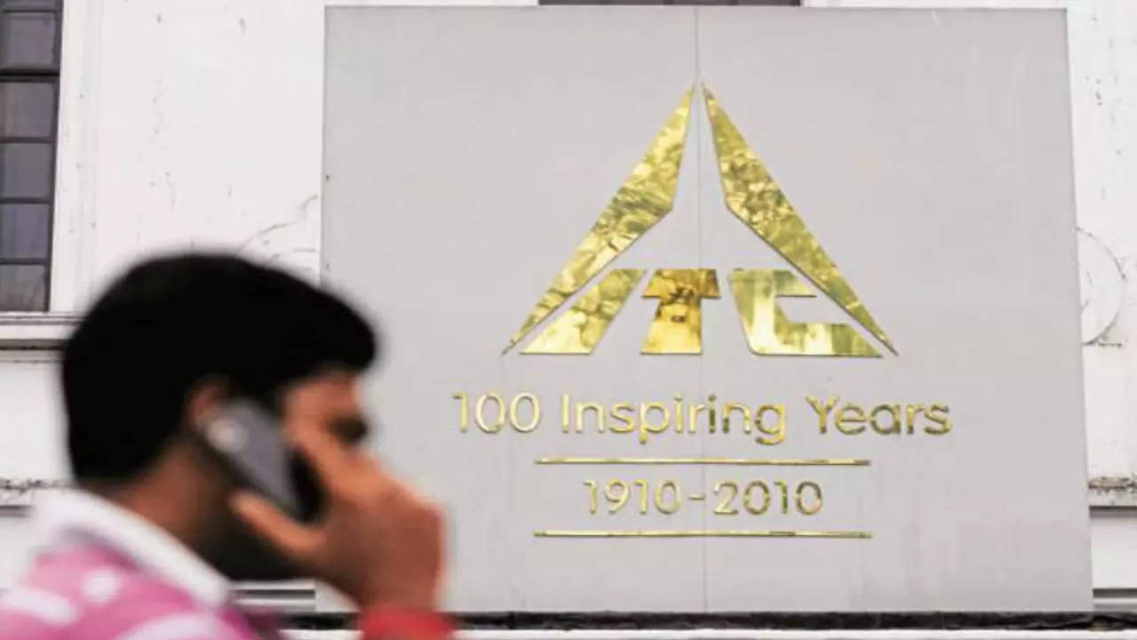 ITC’s climb to a record high shows investor hunt for stability amid Adani woes