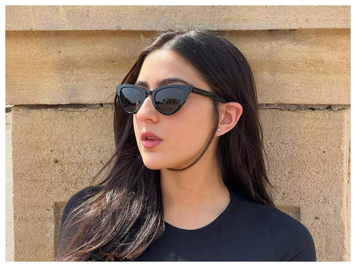 EXCL: From boiled eggs, bhindi to dark chocolate, this is what Sara Ali  Khan's daily diet looks like - Times of India