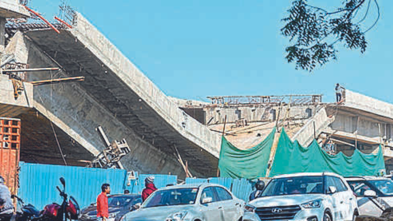 A portion of the Mumatpura bridge collapsed on December 21, 2021 