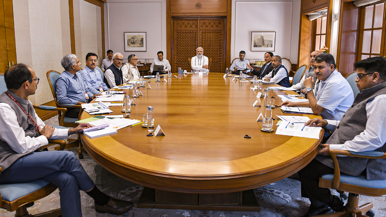 PM Modi chairs high-level meet on hot weather