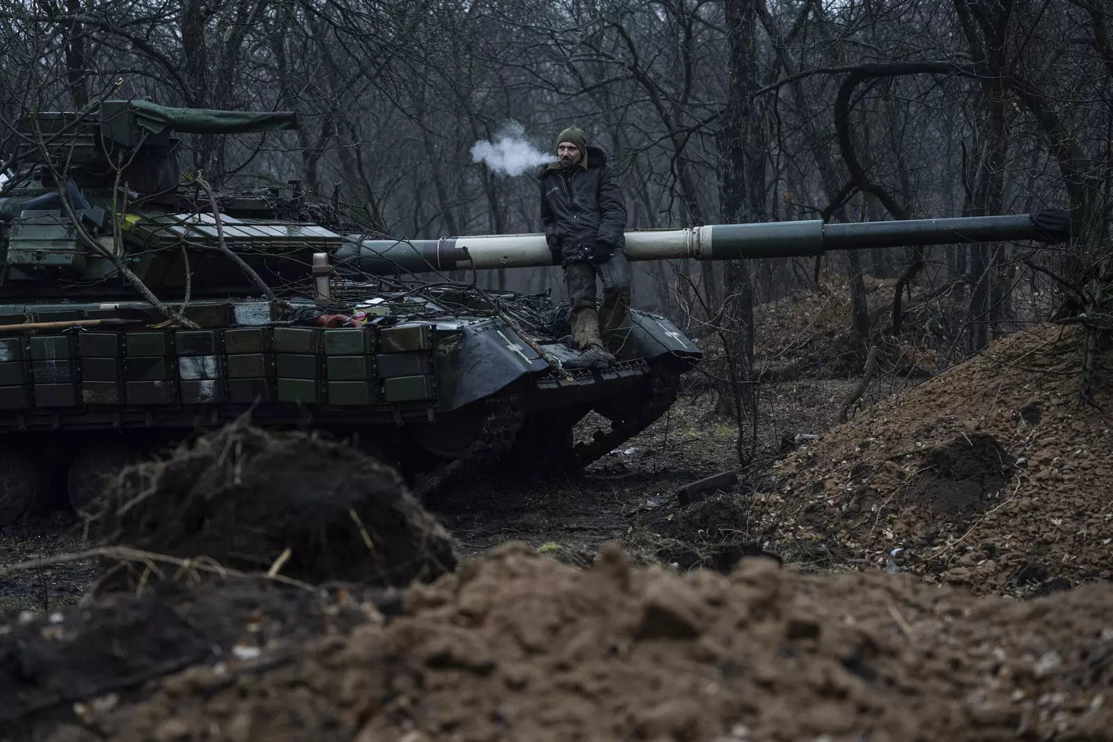 Russia strikes Ukraine's Kharkiv, Odesa regions