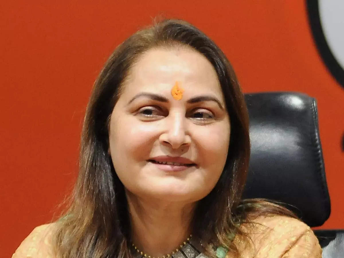 Jaya Prada remembers shooting for 'Parbat Ke Us Paar' | Hindi Movie News -  Times of India