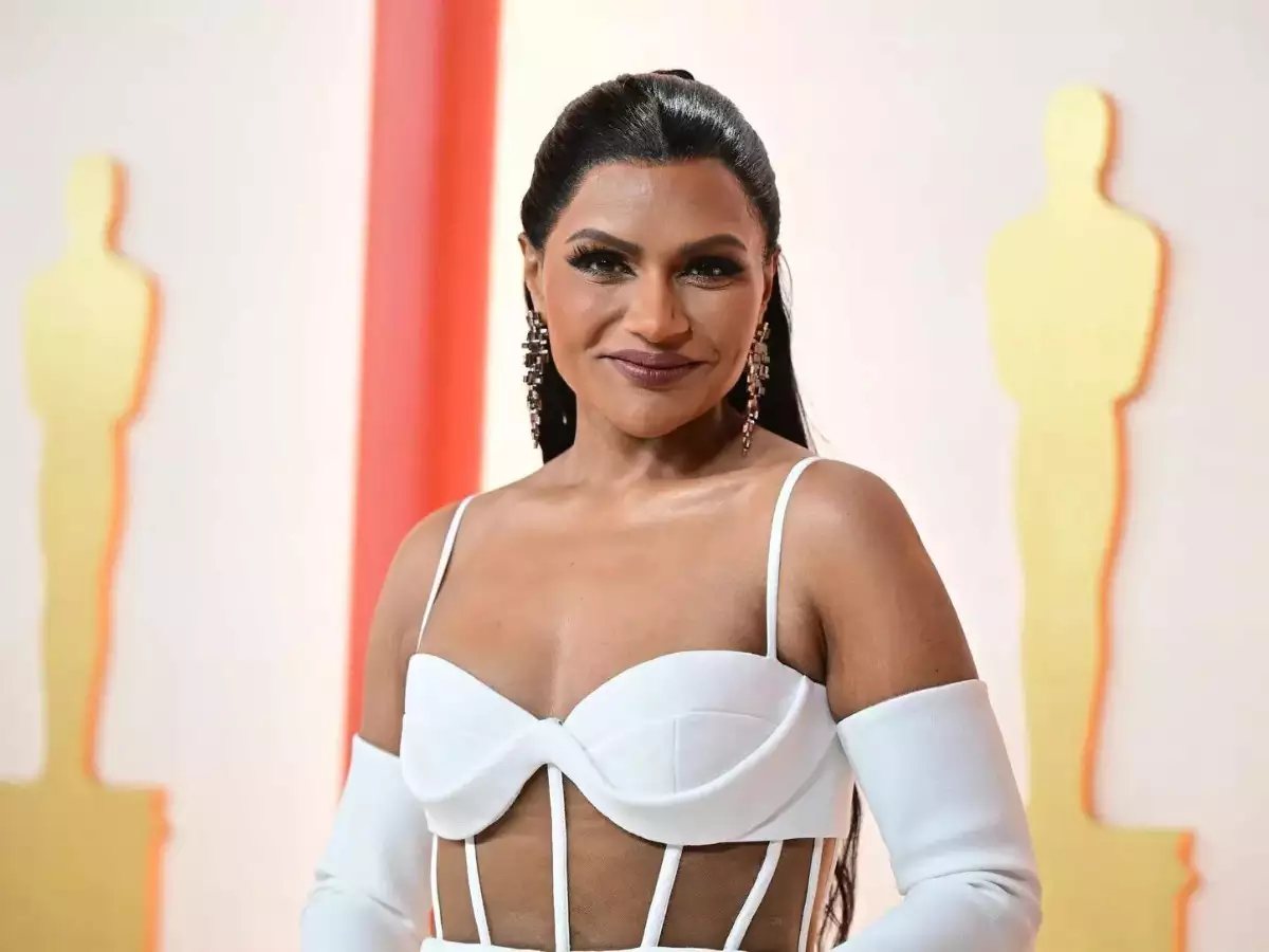 As Mindy Kaling Turns Heads At Oscars Let S Revisit Her Massive