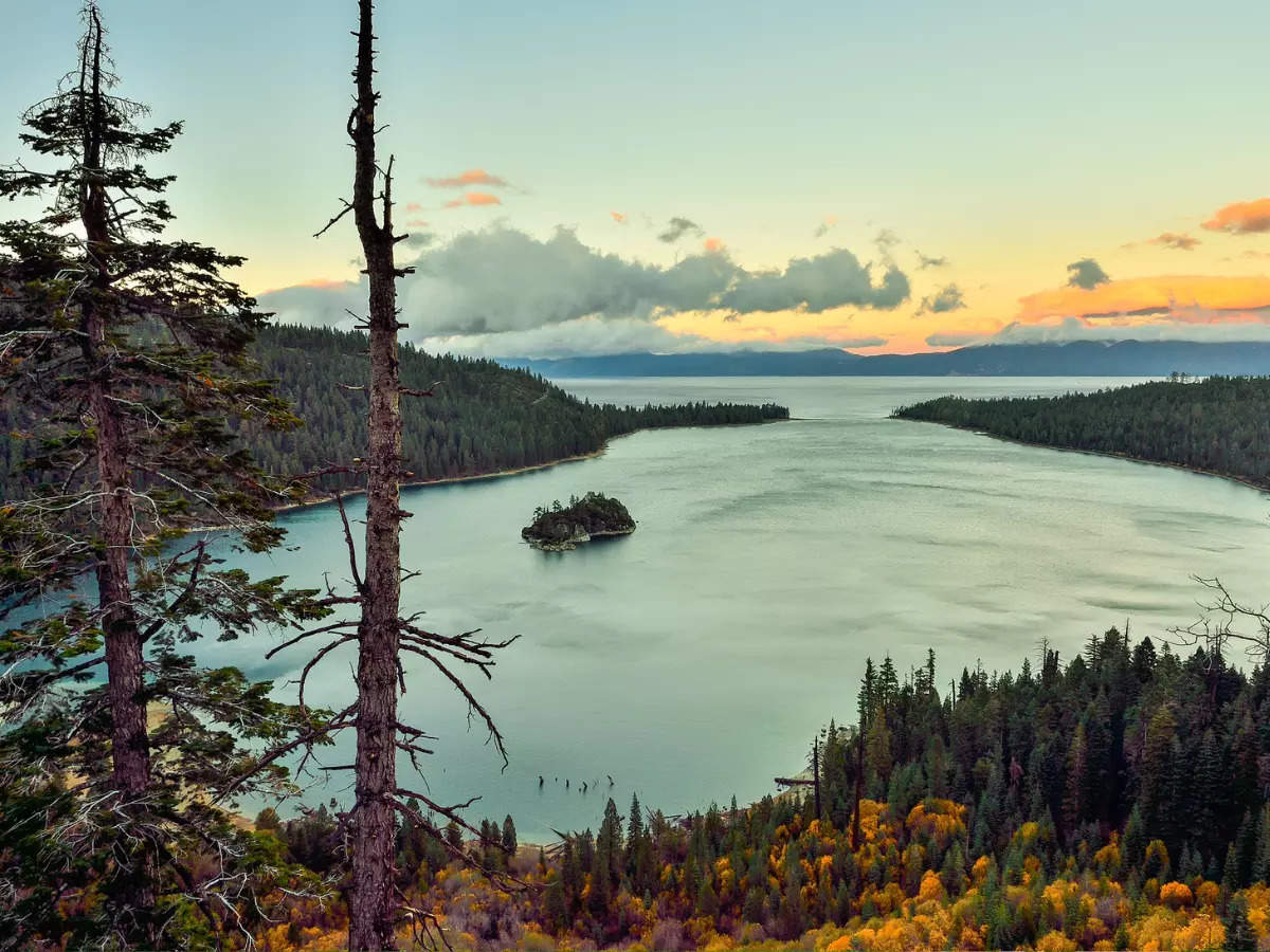 Lake Tahoe’s Emerald Bay freezes entirely after almost 3 decades!