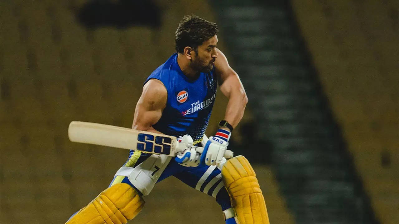 Watch: 'Muscleman' Dhoni finds his mojo in CSK's training session ...
