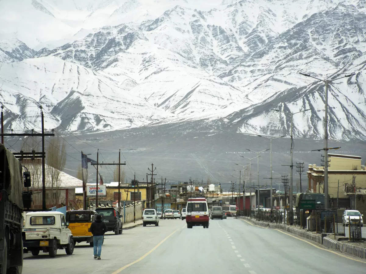 Srinagar-Leh highway reopens in record 68 days this year!