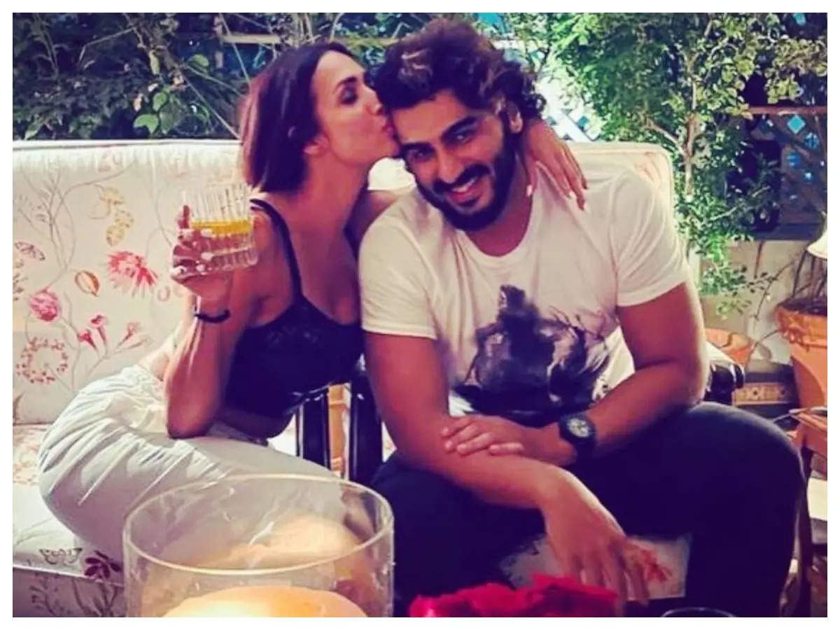 Malaika Arora spills the beans on her wedding plans with Arjun Kapoor, says, “We are enjoying the pre-honeymoon phase” - Times of India