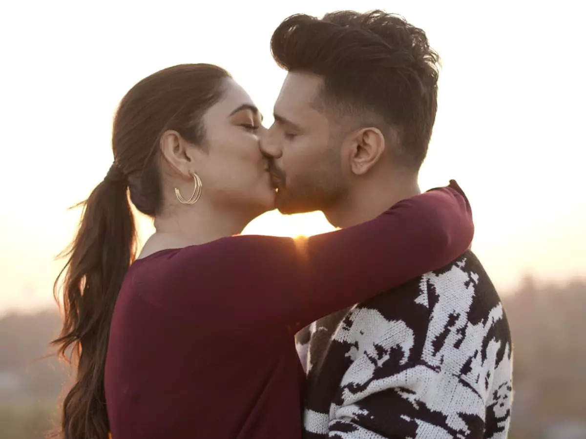 Rahul Vaidya locks lips with wife Disha Parmar for his debut song ...