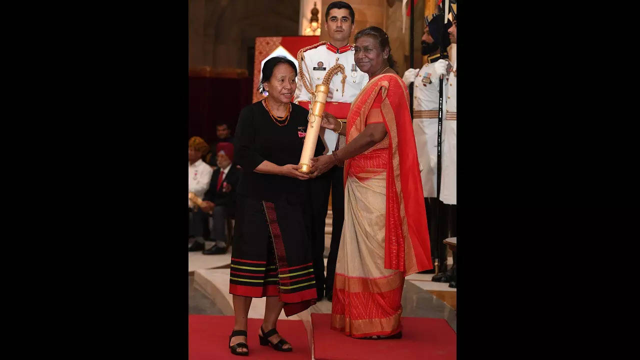 Six from northeast receive Padma Shri award