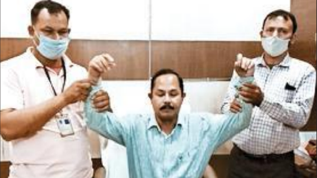Three govt officers, including chief engineer of Guwahati Municipal Corporation, held for taking bribe