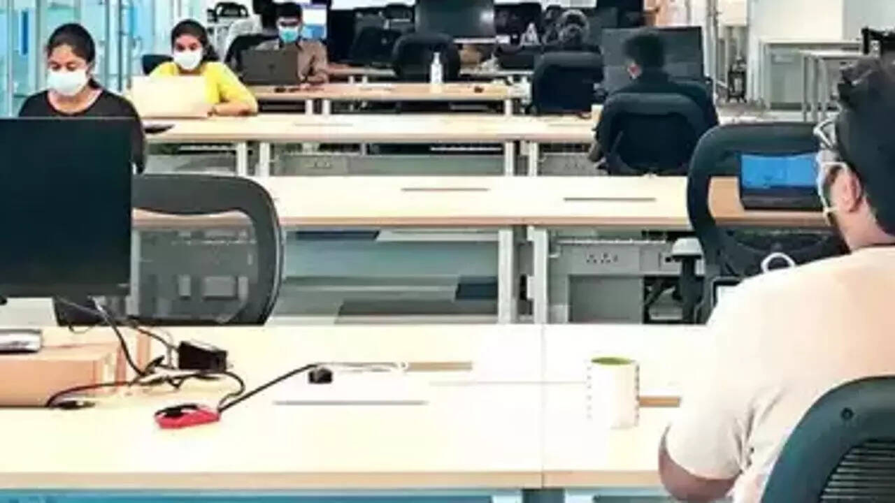 Laid-off by big companies & startups, techies struggle for jobs