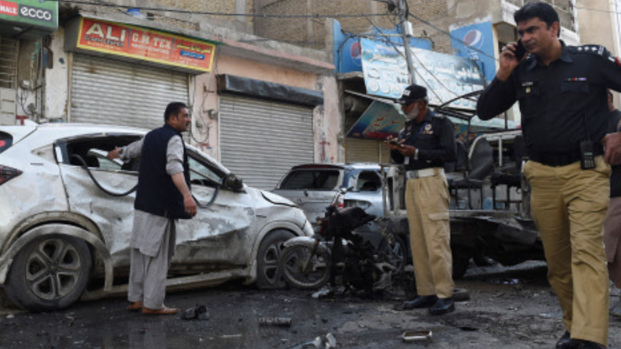 بمبی که پلیس پاکستان را در جنوب غربی هدف قرار داد، 4 کشته و 18 زخمی بر جای گذاشت