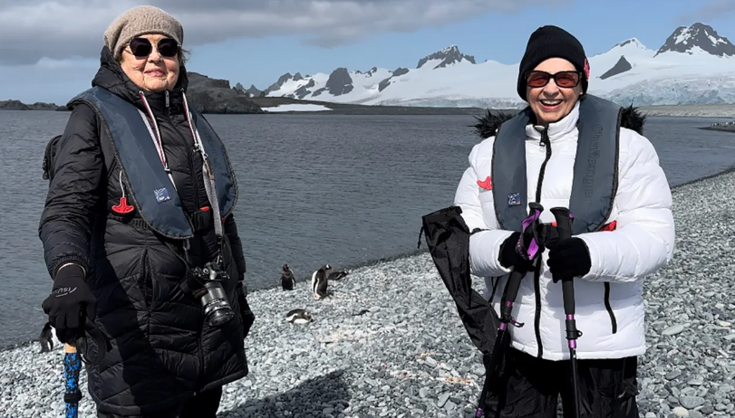 81-year-old best friends duo travels around the world in 80 days!