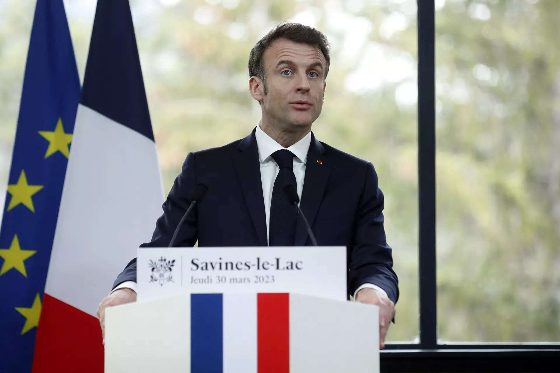 Fransa Cumhurbaşkanı Emmanuel Macron emeklilik reformunu savundu, uzlaşma olmamasından 'pişmanlık' duyuyor