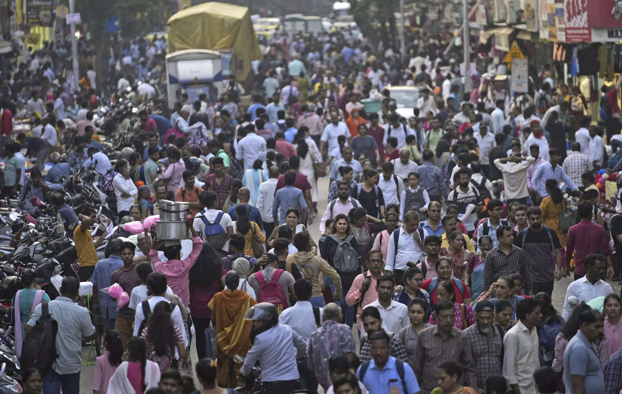India surpasses China as world&rsquo;s most populous nation, UN says