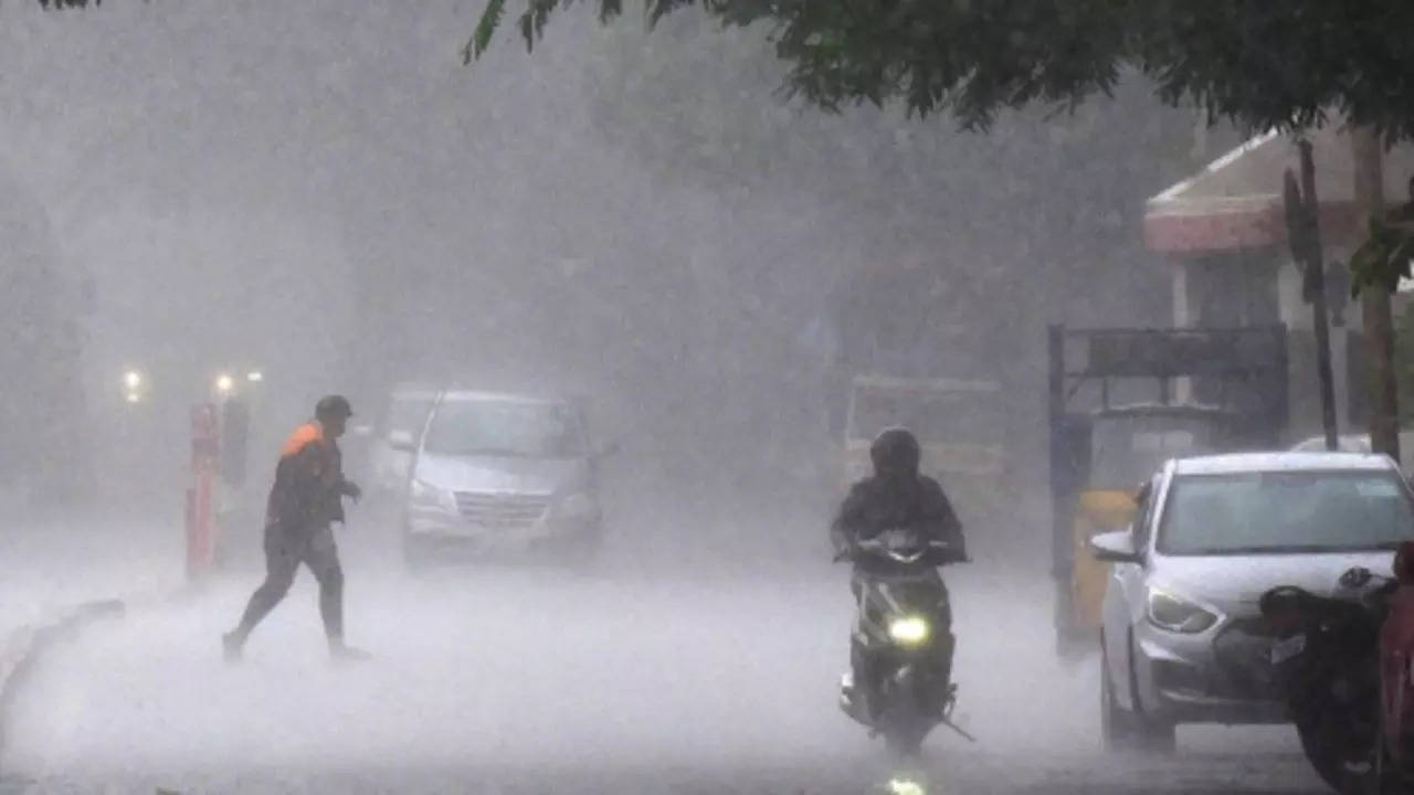 Bengaluru may see rain for 4 days, yellow alert issued | Bengaluru ...