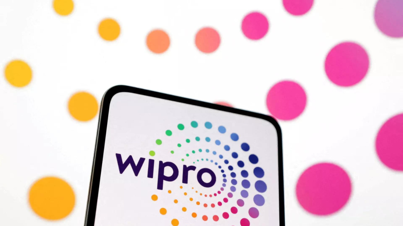 Wipro Q4 net profit dips marginally to Rs 3,074.5cr; board approves Rs 12,000cr share buyback