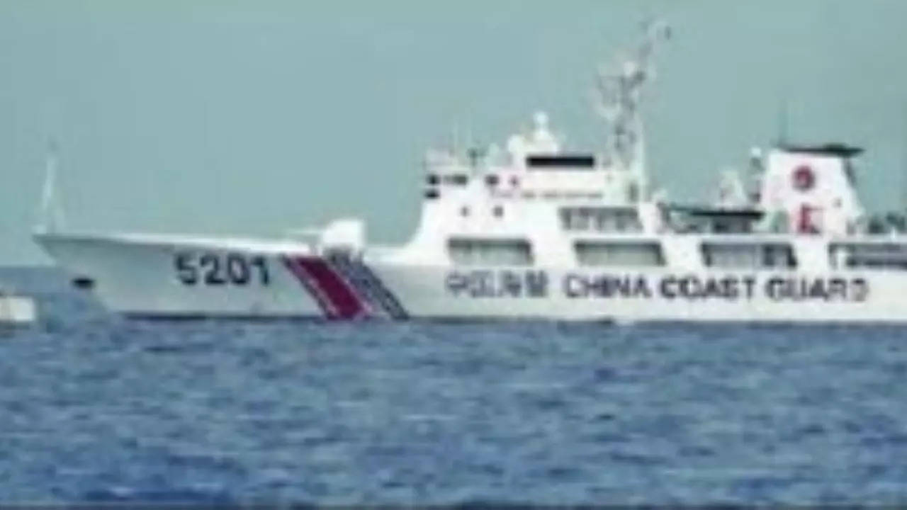 Chinese ship blocks Philippine vessel in South China Sea