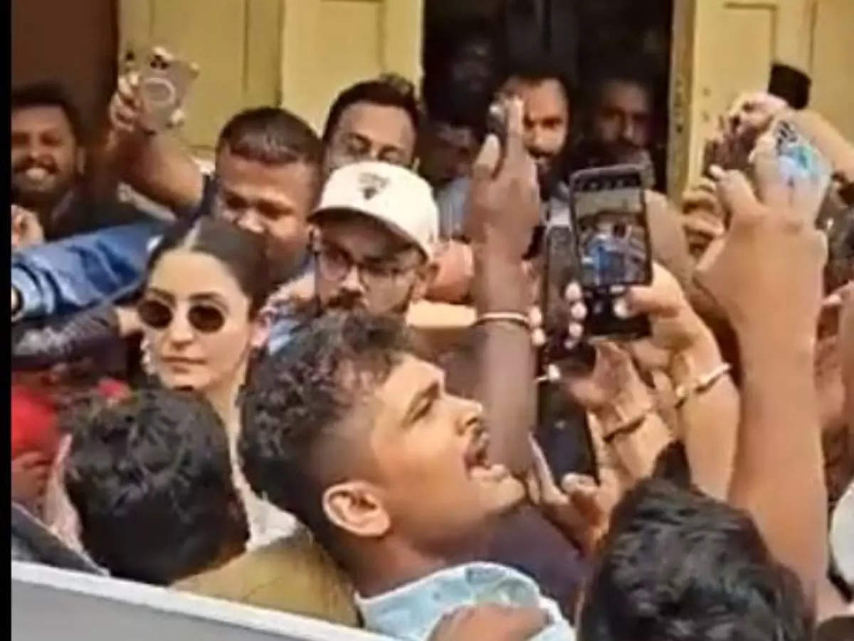 Virat Kohli loses his cool as a fan tries to get close to Anushka Sharma for a selfie - WATCH video
