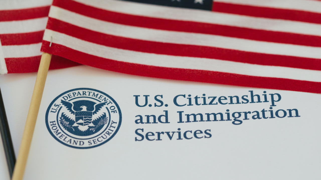 In midst of H-1B cap e-registration surge, USCIS sniffs abuse of the visa-program - Times of India