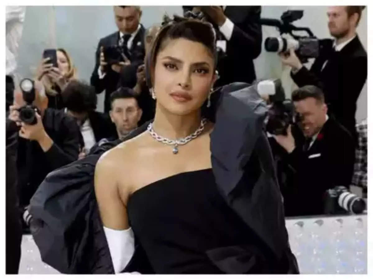 Met Gala 2023 LIVE Updates: Priyanka Chopra's Met Gala diamond necklace,  worth $25 million, will be auctioned after the event: Report - The Times of  India