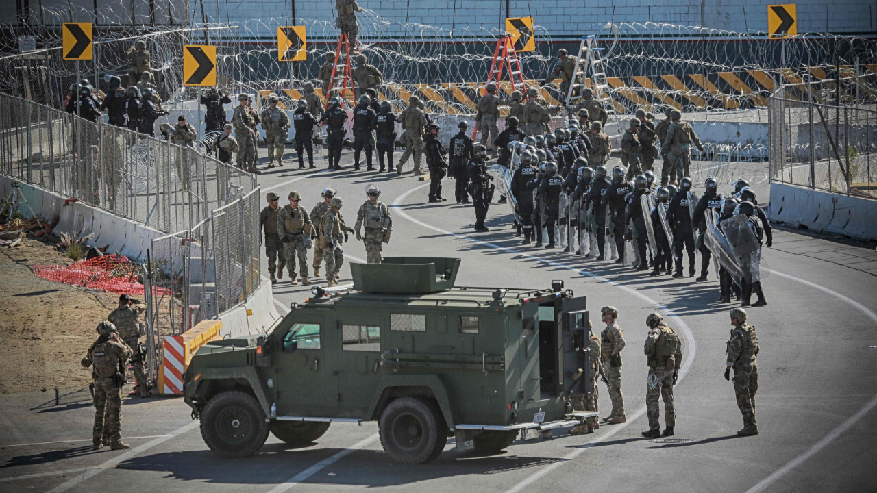 US to temporarily send 1,500 troops to Mexico border - Times of India