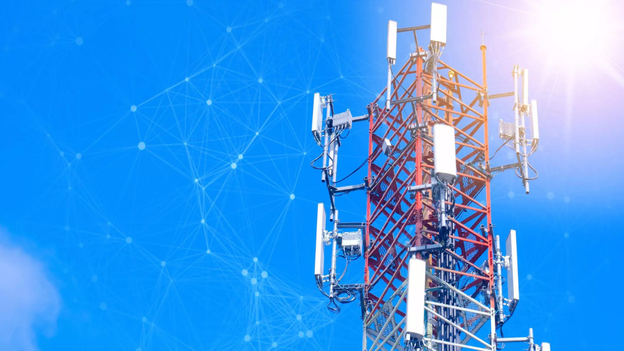 Telecom revenues top record Rs 3 lakh crore in FY23
