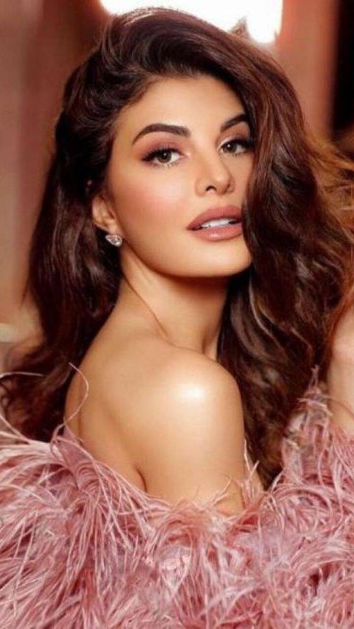 Most Amazing Makeup Looks Of Bollywood Beauties Times Of India Yes, they're mutually exclusive, but extremely necessary to survive in bollywood. times of india indiatimes com