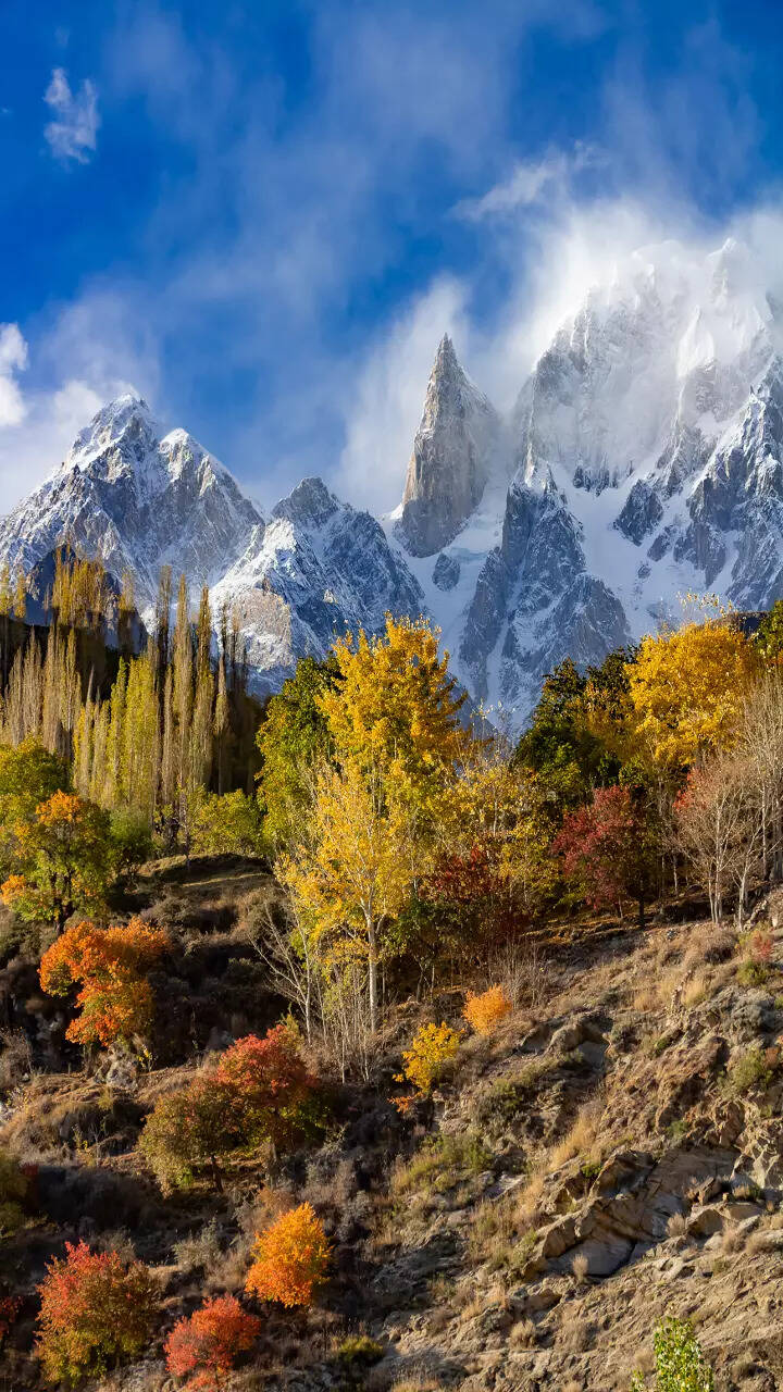 Famous natural landmarks in Asia