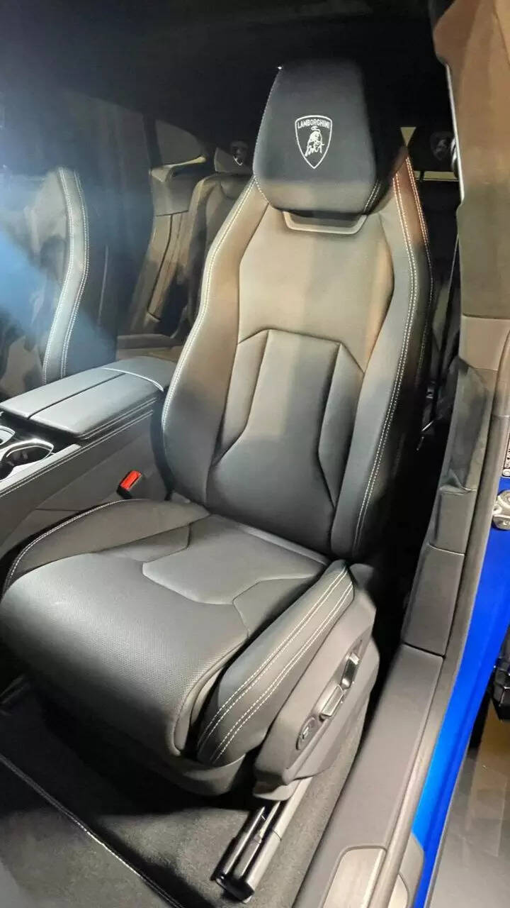 2023 Lamborghini Urus S: Top speed