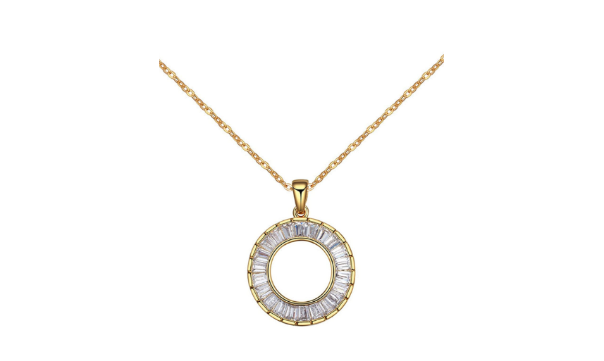 Gold pendants: Stay forever stylish 