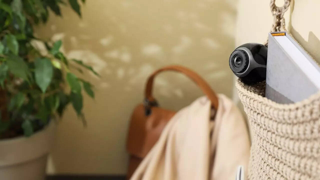 How to detect hidden cameras in hotel rooms using your smartphone | - The Times of India