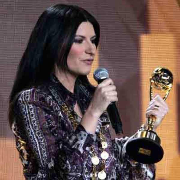 Laura Pausini rappresenterà l'Italia agli International Peace Honors - Il  Mohicano