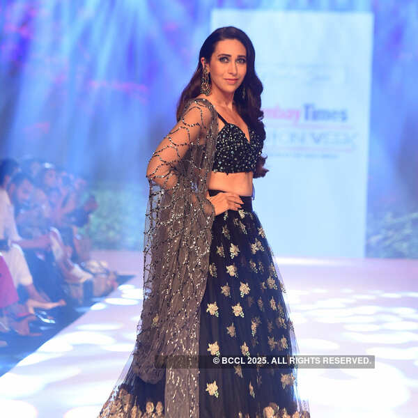 Karisma Kapoor Sashays Down The Ramp For Designer Anshu Jain On Day 2 Of The Bombay Times Fashion Week Held In Mumbai On March 23 2019 Photogallery