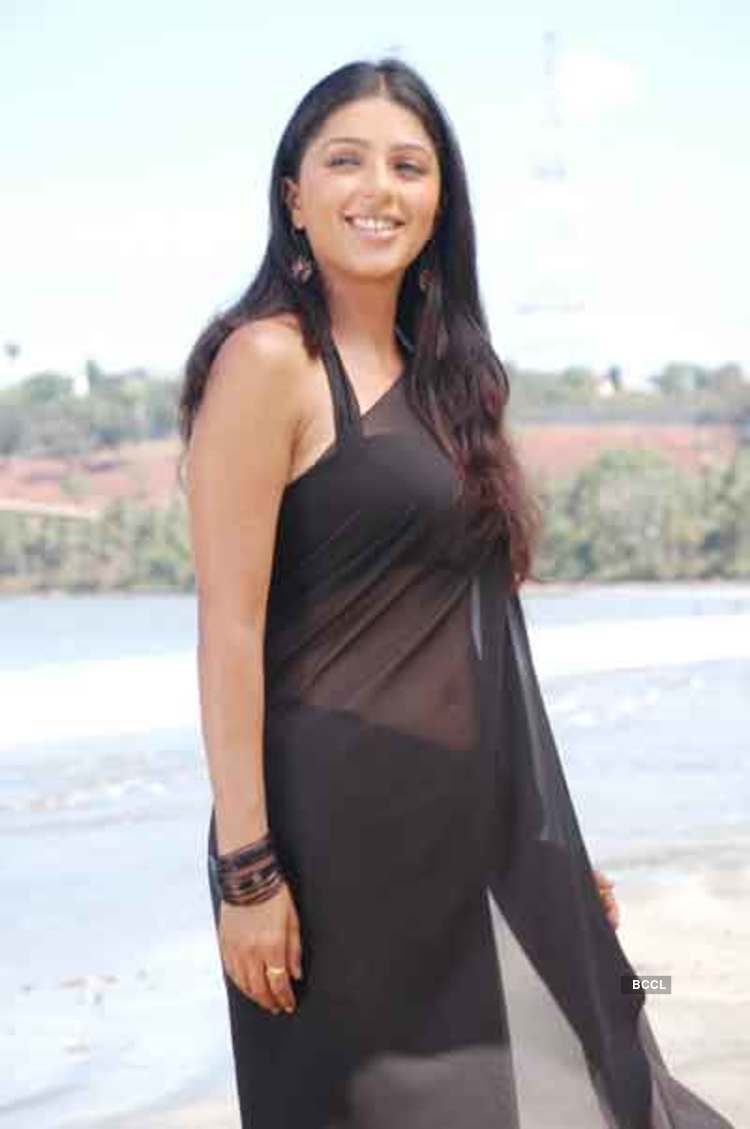 Bhumika Pics | Bhumika Photos | Bhumika Portfolio Pics | Bhumika Personal  Photos - ETimes Photogallery