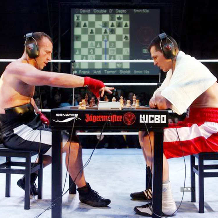 Wacky Sports :: Chess Boxing