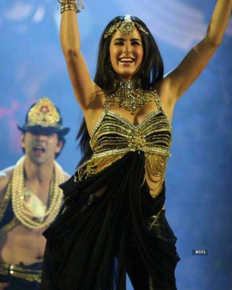 Katrina Kaif During Star Dust Awards 2010 Held In Mumbai Photogallery hot photos