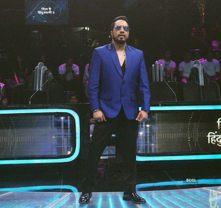 Badshah clicked as he arrives on the sets of Dil Hai Hindustani Season 2 in  Mumbai - Photogallery